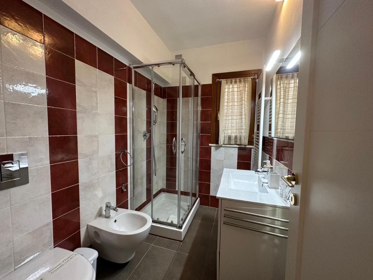 Ng Guest House Il Ris Sassari Buitenkant foto